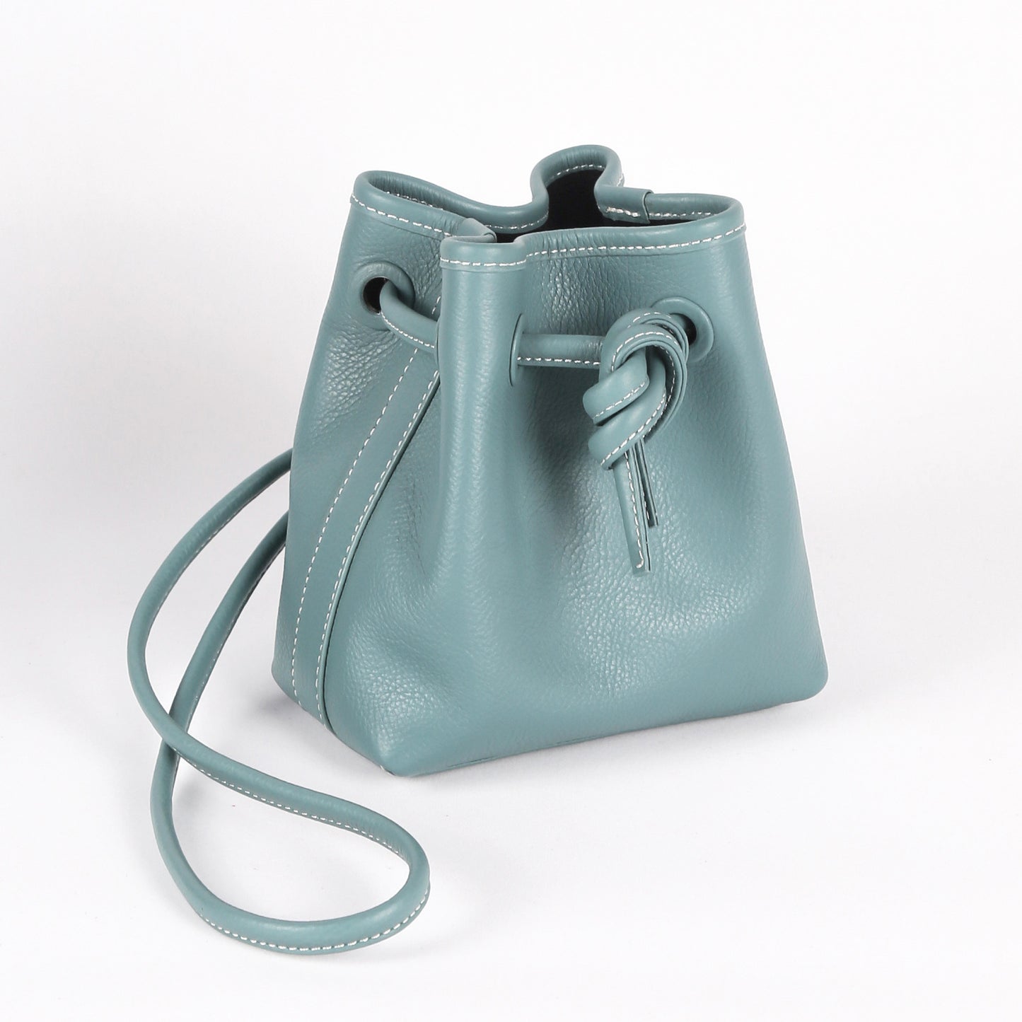 Women's Niche First Layer Cowhide Drawstring Bucket Bags