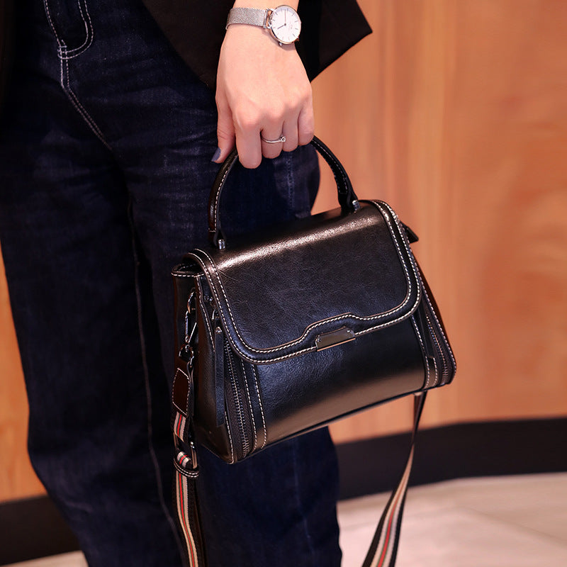 Women's Elegant Comfortable Genuine Leather Design Shoulder Bags
