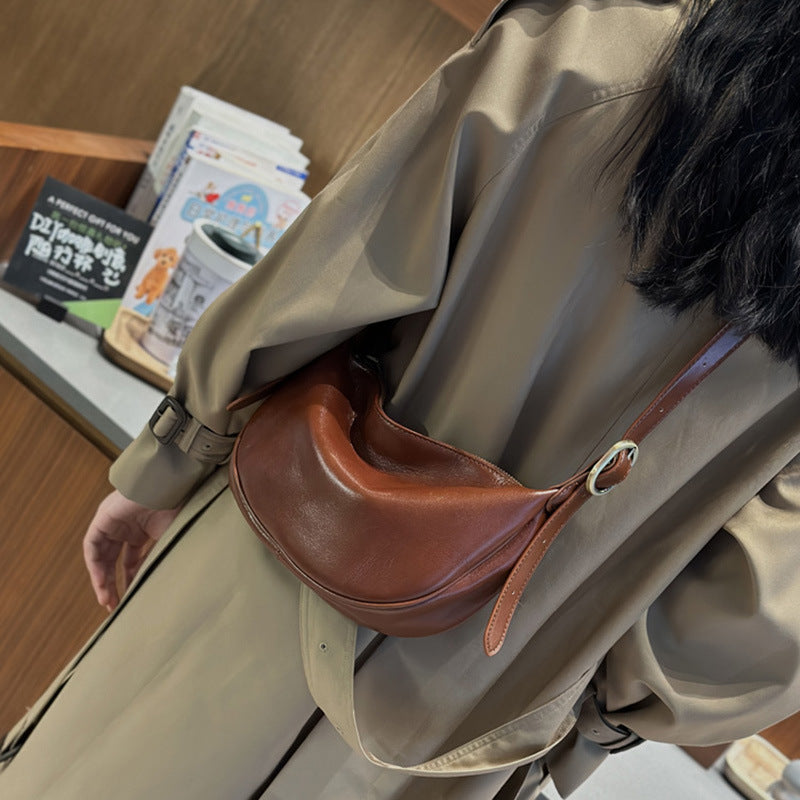 Women's Leather Fashion Underarm Dumpling Retro Commuter Armpit Bags