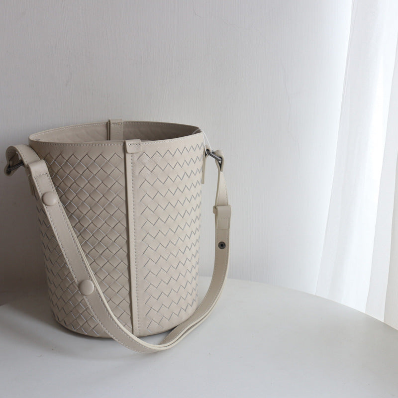 Women's Classy Genuine Leather Hand-woven Sheepskin Shoulder Bags
