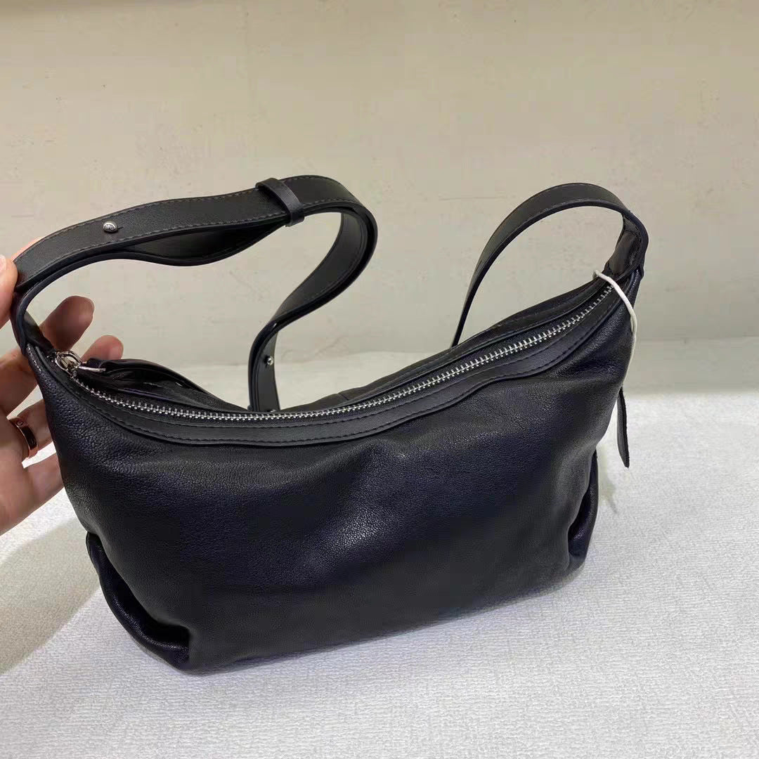 Women's Delicate Sheepskin Dumpling Niche Leather Underarm Armpit Bags