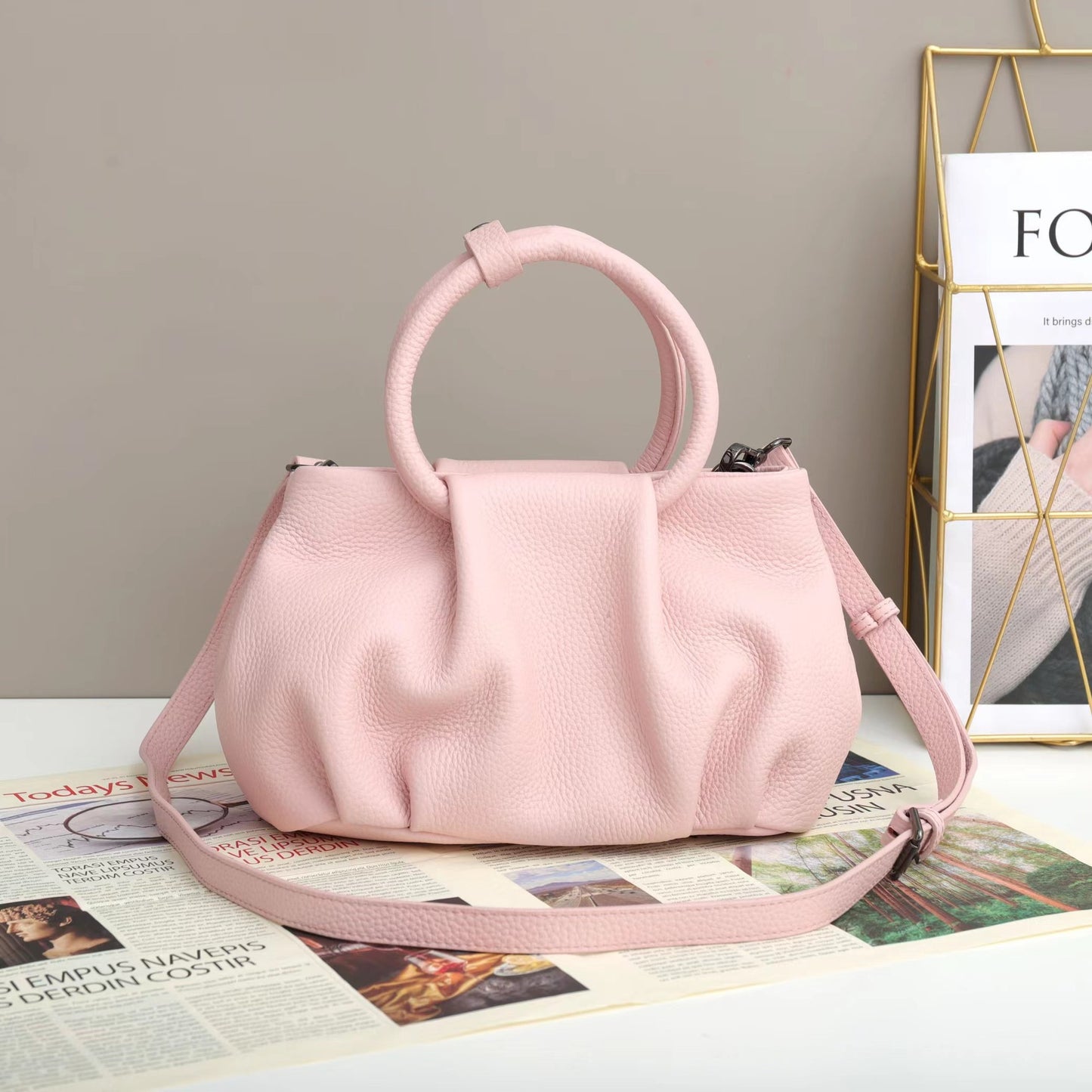 Women's Design High-grade Fashionable Pleated Cloud Western Shoulder Bags