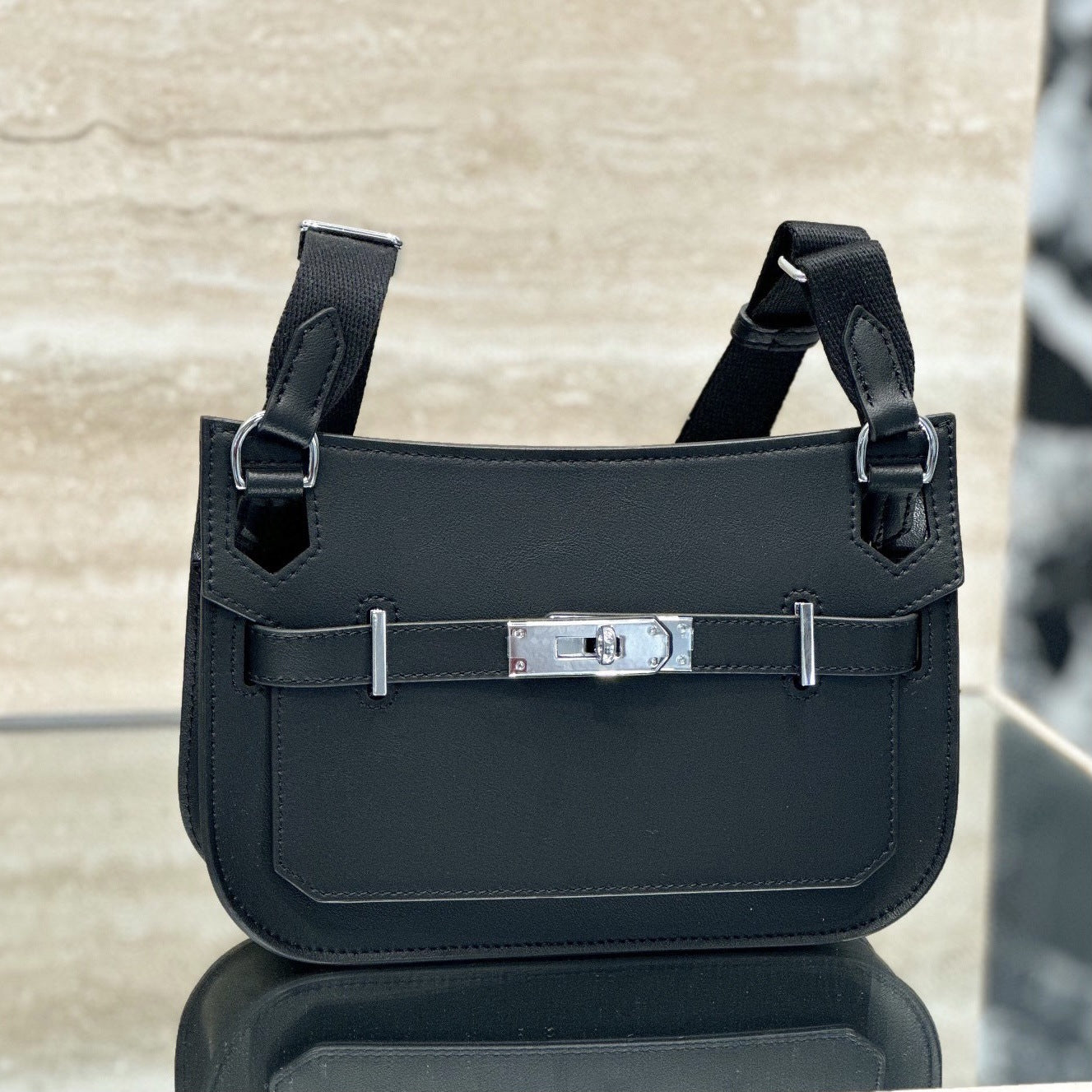 Women's Genuine Leather Gypsy Saddle Fashion Commuter Shoulder Bags