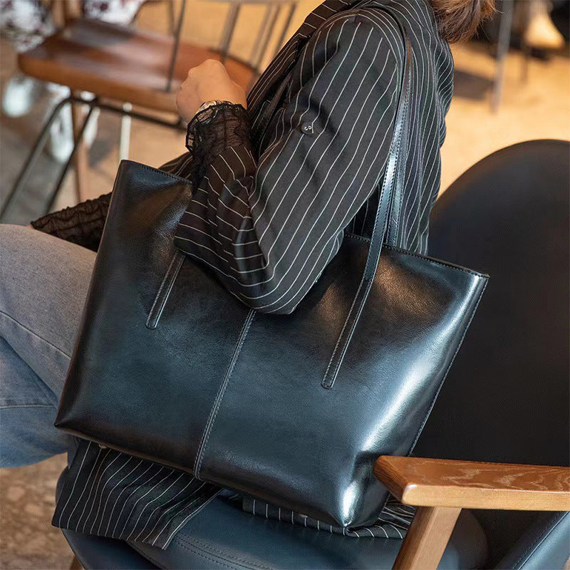 Women's Underarm Large Capacity Commuter Genuine Leather Crossbody Bags