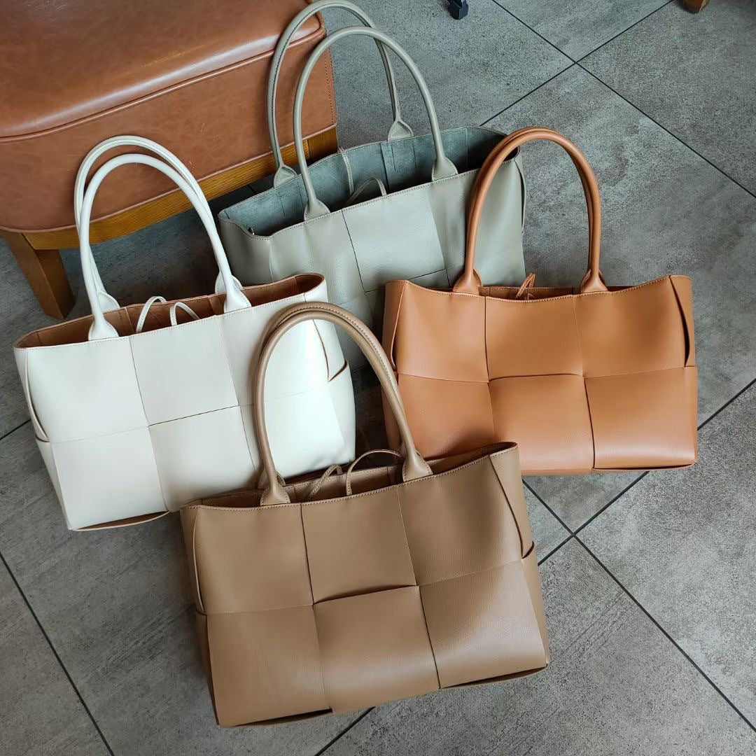 Genuine Leather Portable Big Large Capacity Shoulder Bags
