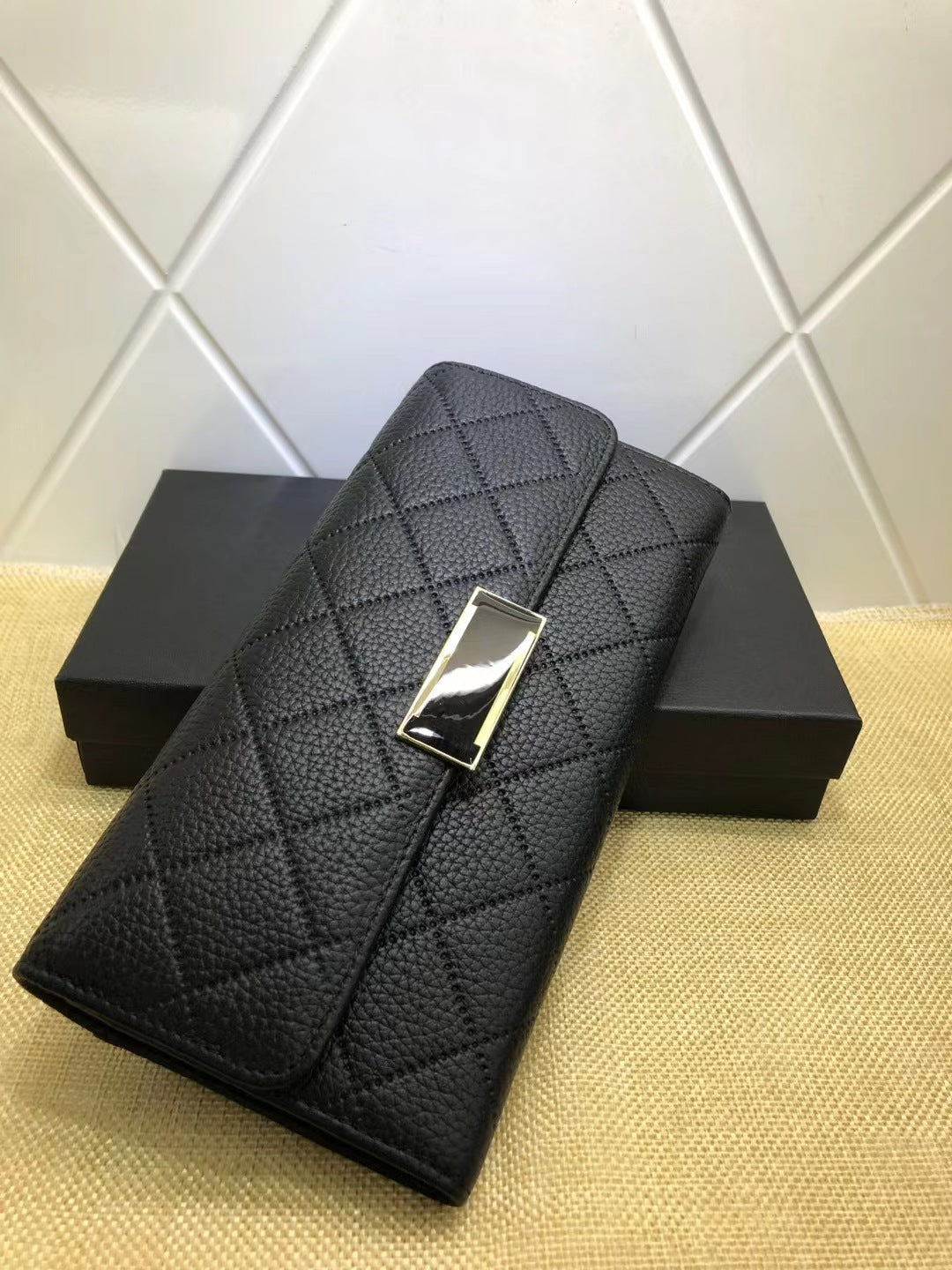 Women's Mid-length Fashion Rhombus Genuine Leather Simple Ladies Wallets