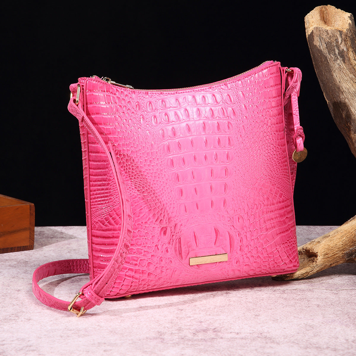 Women's Portable Retro Crocodile Pattern Brahmin Crossbody Bags