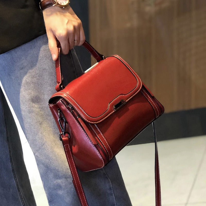Women's Oil Wax Genuine Leather Fashionable Western Shoulder Bags