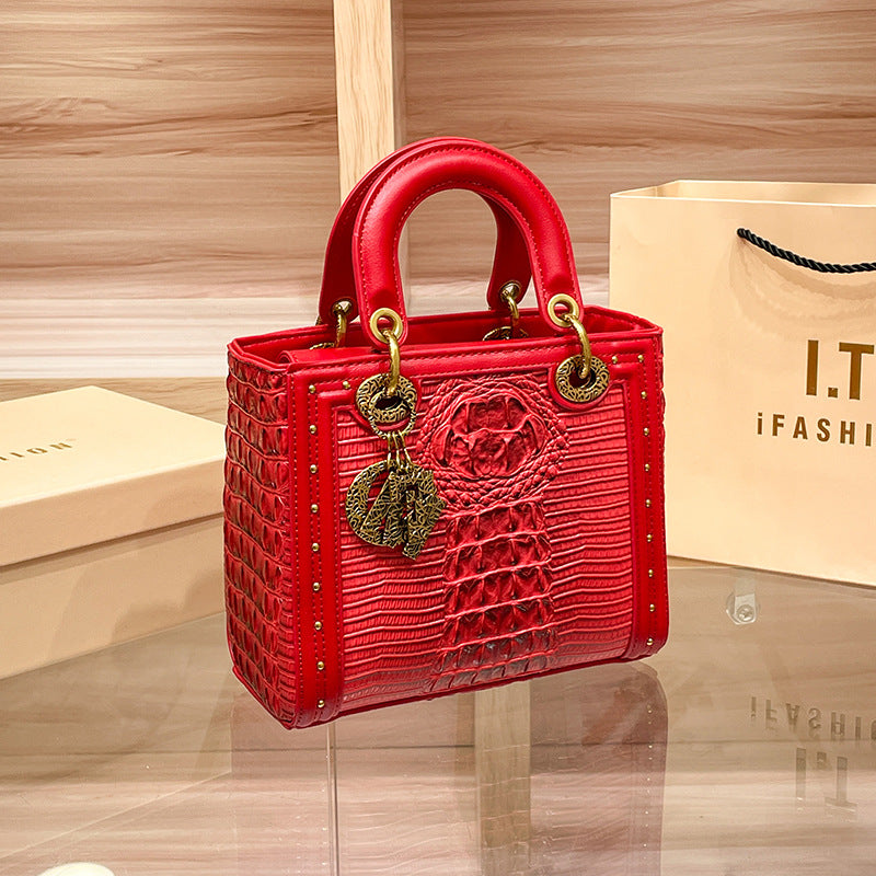 Women's High-grade Genuine Leather Crocodile Pattern Diana Crossbody Bags