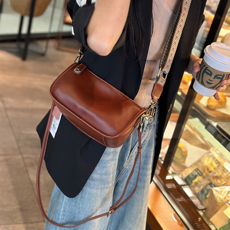 Women's Genuine Leather Dumpling Commuter Retro Underarm Shoulder Bags