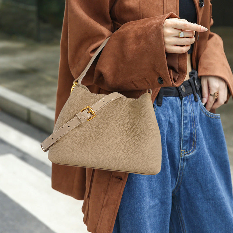 Women's Soft Cowhide Portable Minority Fashion High-grade Crossbody Bags