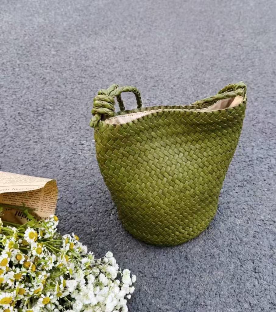 Summer Vegetable Tanning Leather Handmade Woven Shoulder Bags