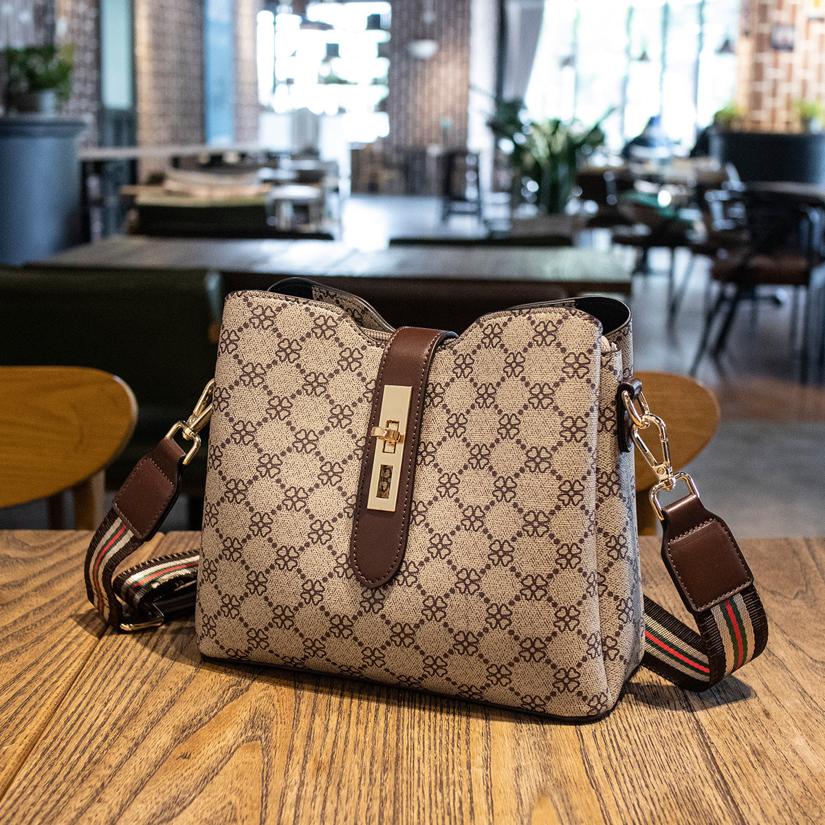 Women's Innovative Creative Classic Retro Leisure Shoulder Bags