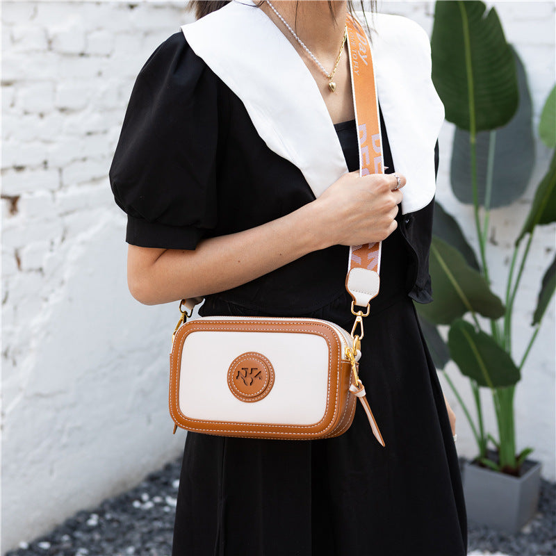 Women's Retro High-grade Wide Strap Fashion Texture Shoulder Bags