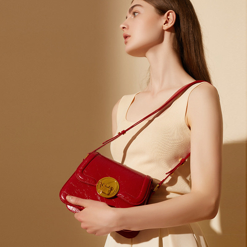 Women's Yan Commuter Cowhide Underarm Niche Shoulder Bags