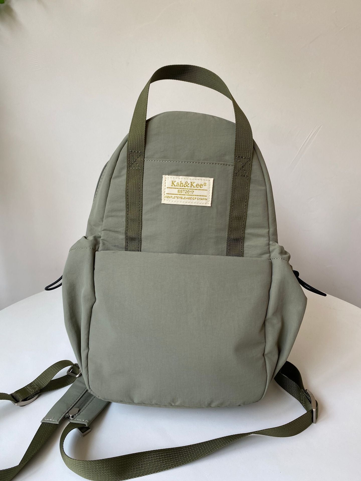Classic Graceful Windproof Waterproof Stool Multifunctional Backpacks