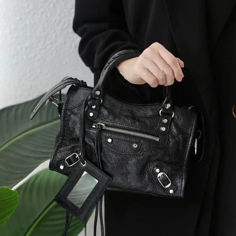 Women's Motorcycle Cool Hot Retro Rivet Oil Shoulder Bags