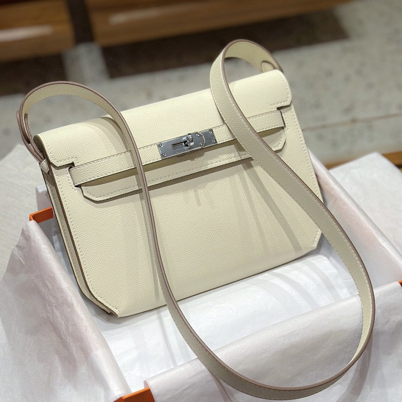 Leather Hand Palm Pattern Kelly Large Capacity Bags
