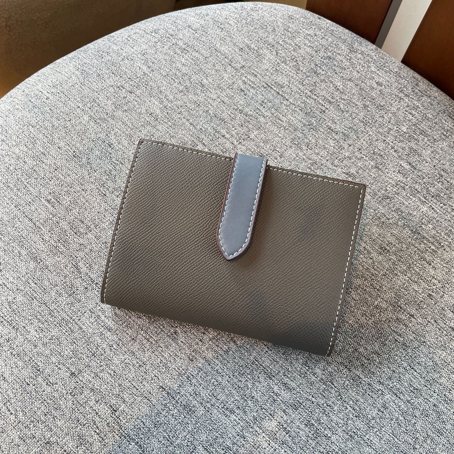 Cowhide Change Contrast Color Design Large Card Holder
