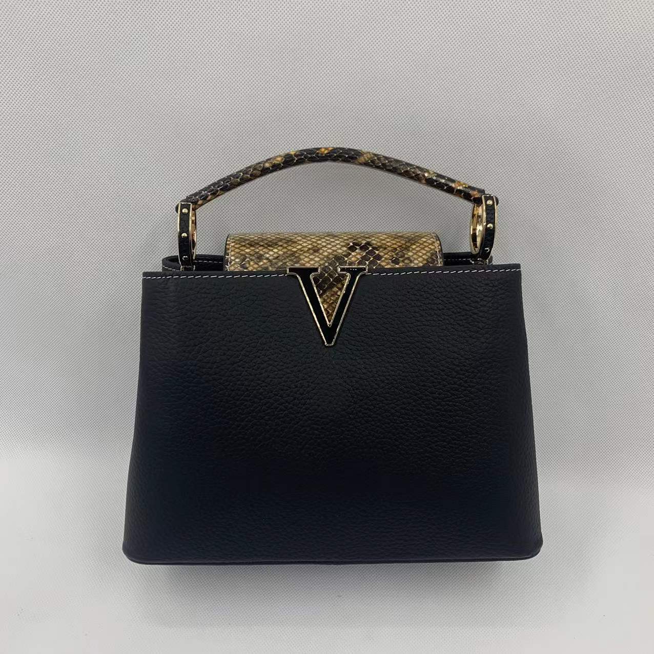 Women's Genuine Leather Fashion Top Layer V Handbags