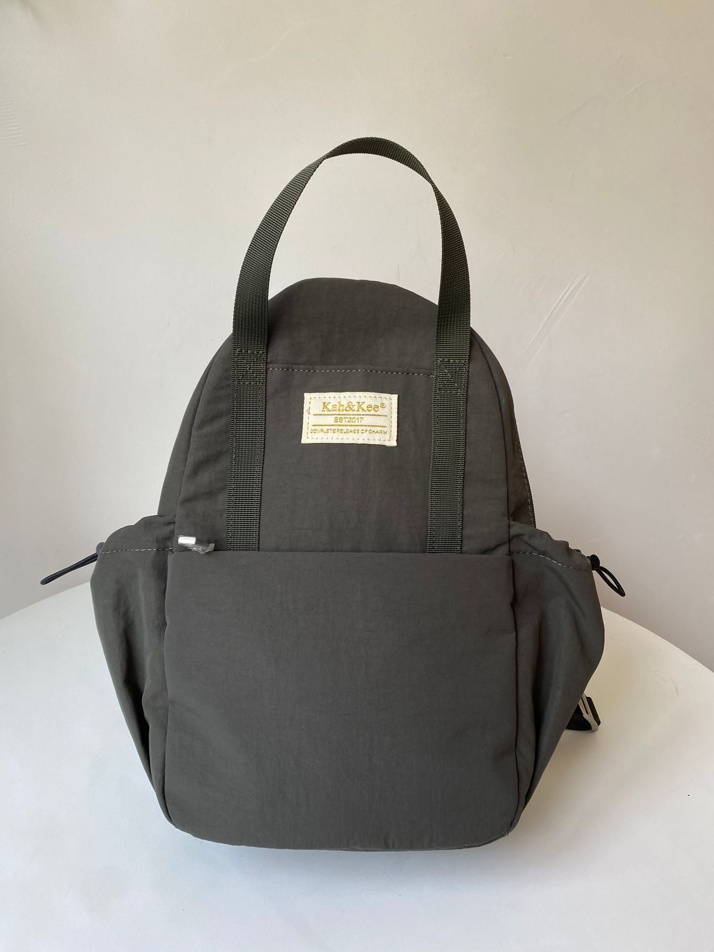 Classic Graceful Windproof Waterproof Stool Multifunctional Backpacks