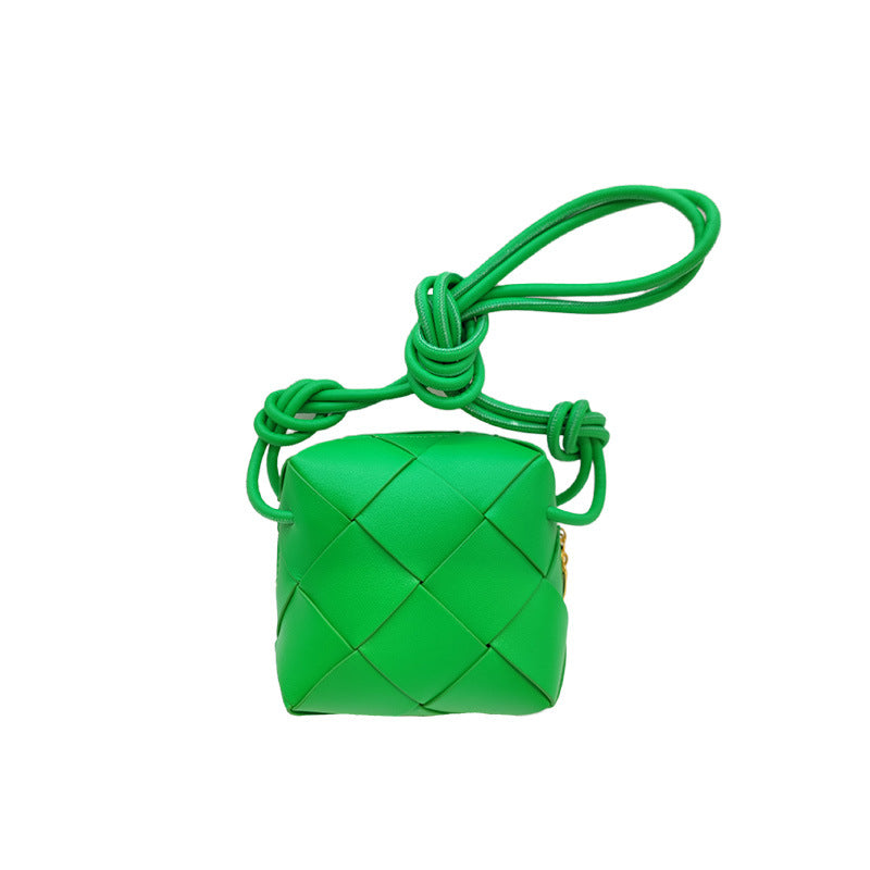 Women's Cowhide Hand-woven Fashion Trendy Bends Hitches Shoulder Bags