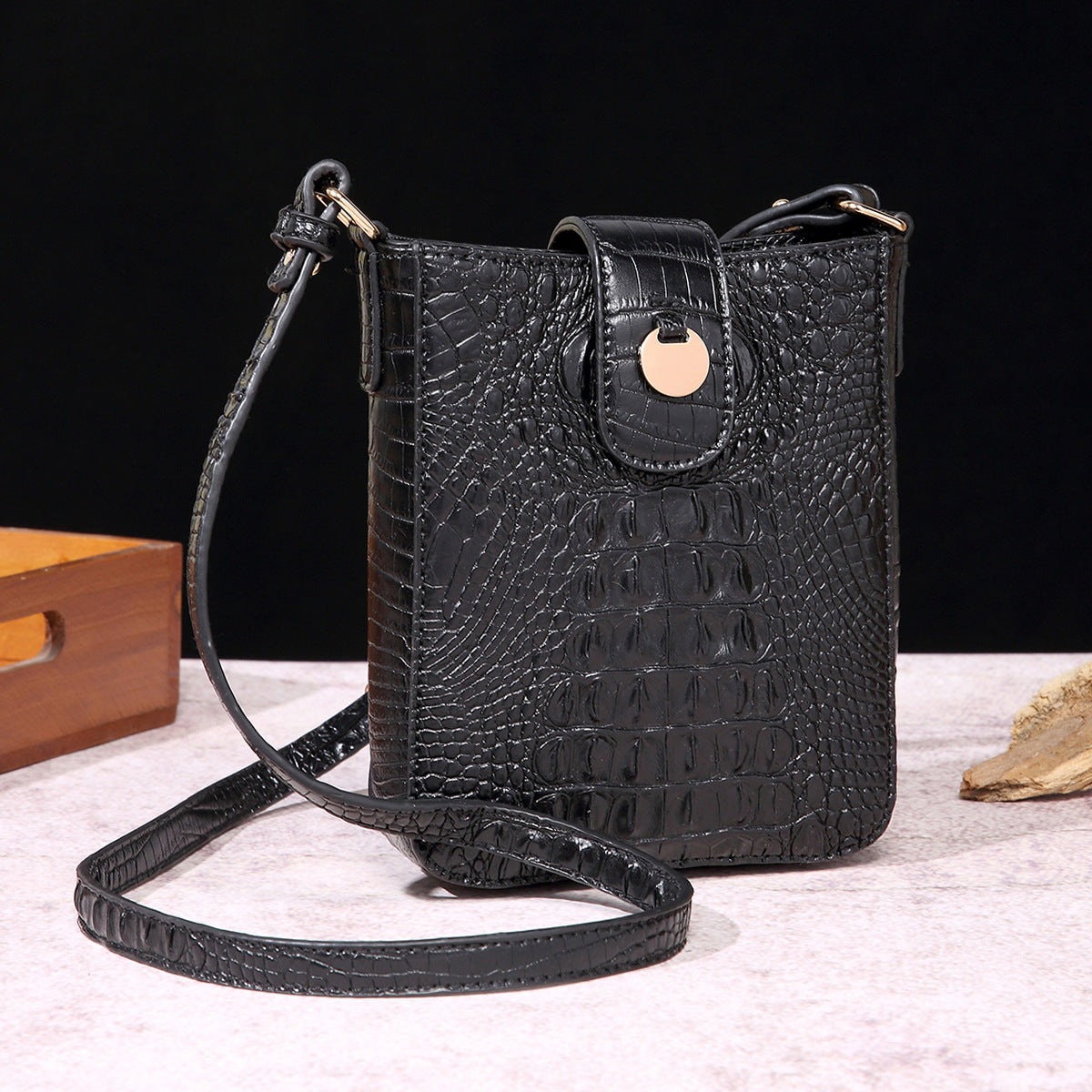 Vintage Cell Clutch Brahmin Crocodile Pattern Crossbody Bags