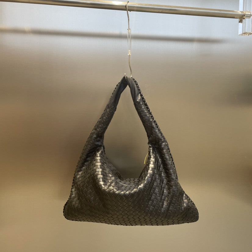 Women's Woven Underarm Portable Large Capacity Totes Bags