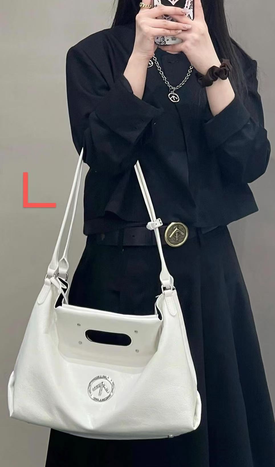 Large Capacity Commuter Leather Portable Soft Shoulder Bags