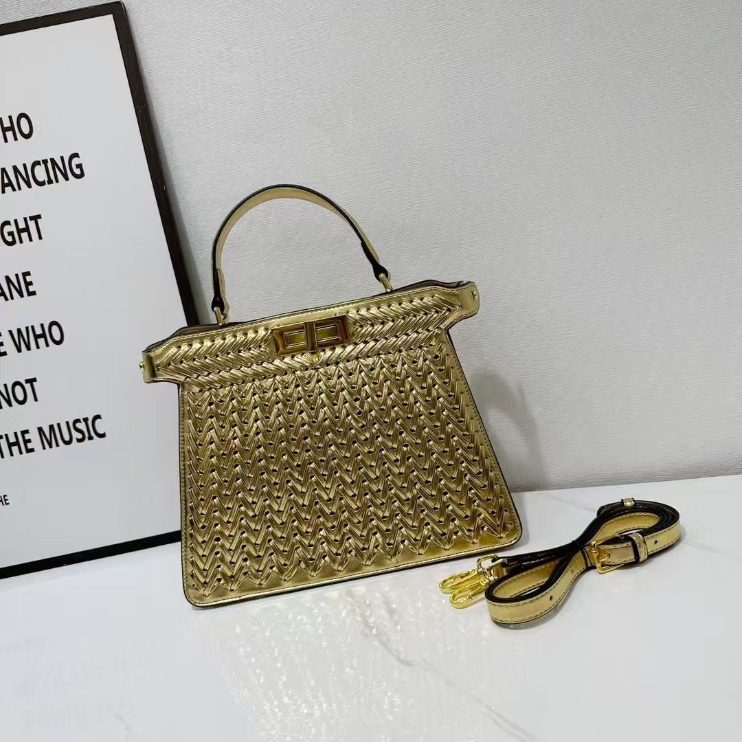 High Sense Niche Woven Female Fashion Crossbody Bags