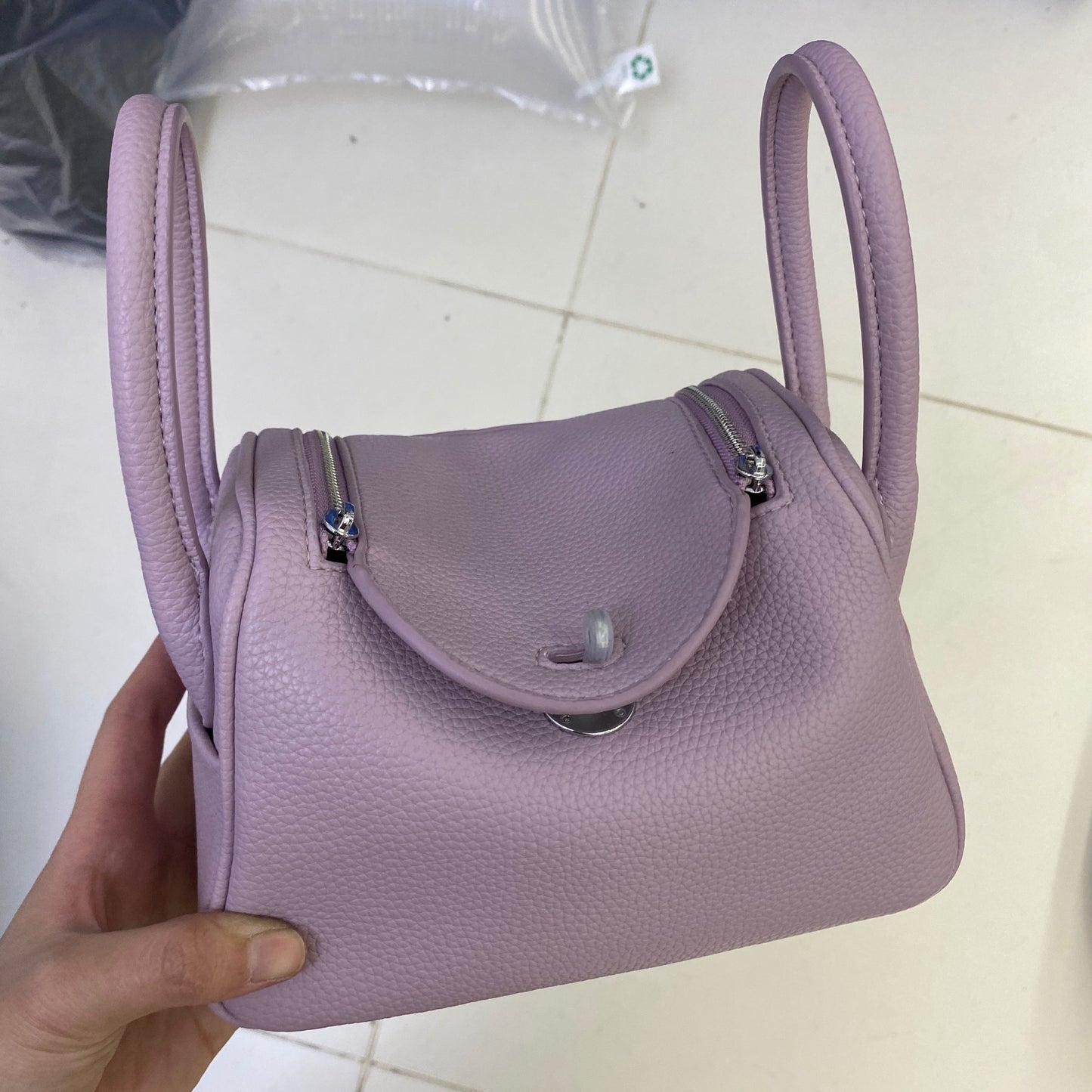 Doctor Lindy Retro Soft Cowhide Lychee Crossbody Bags
