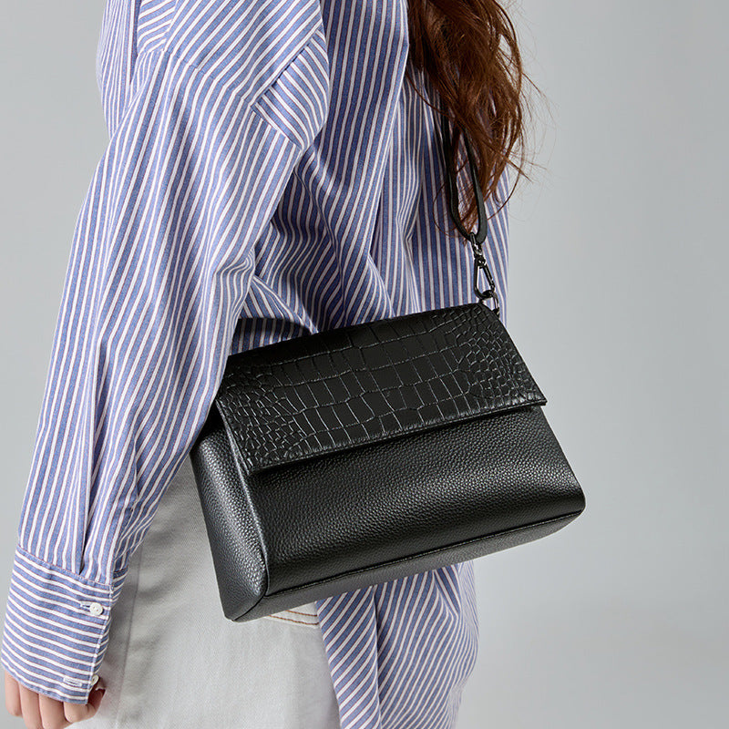 Women's Genuine Leather For Commute Crocodile Pattern Small Square Bags