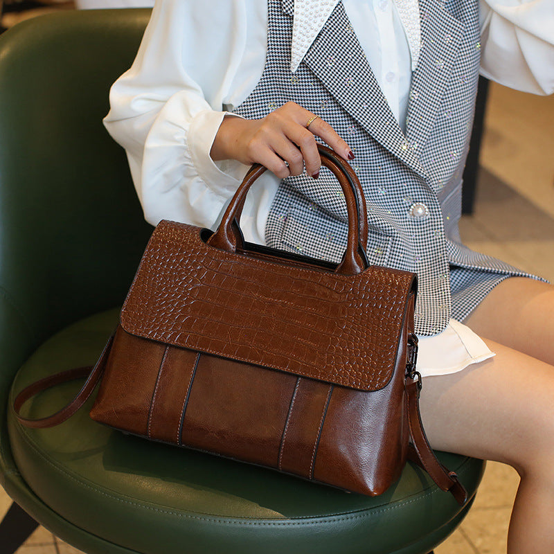 Women's Retro Fashion Large Capacity Genuine Leather Crossbody Bags