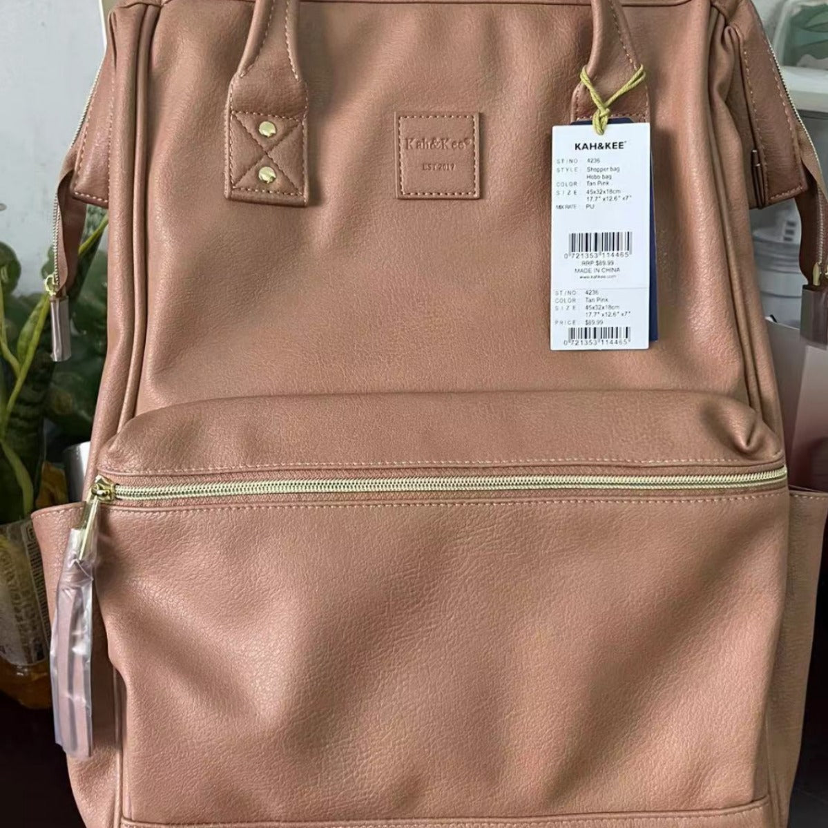 Trendy Extra Large Shockproof Computer Compartment Backpacks
