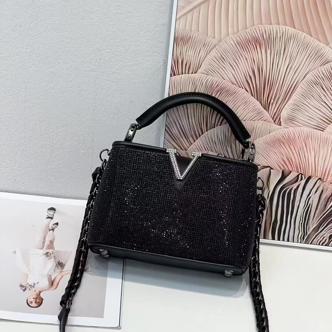 Women's Mini Diamond Rhinestone Flip Retro Chain Handbags