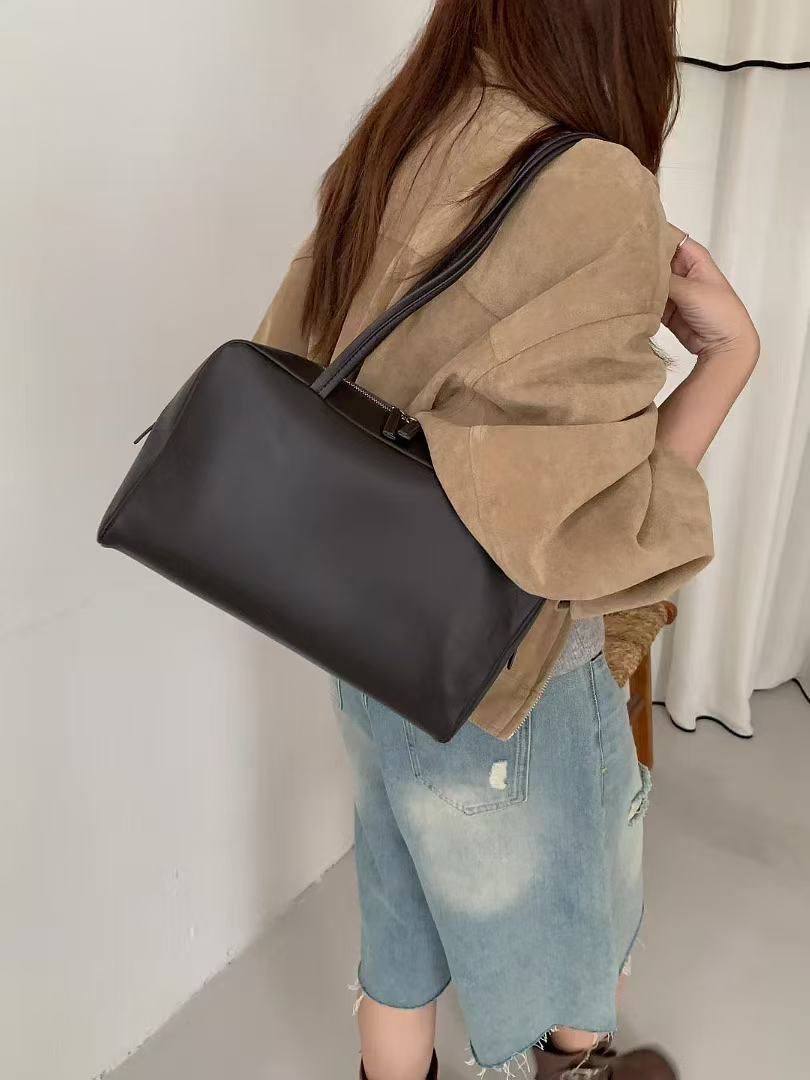Women's Large Capacity Boston Simple Underarm Genuine Shoulder Bags
