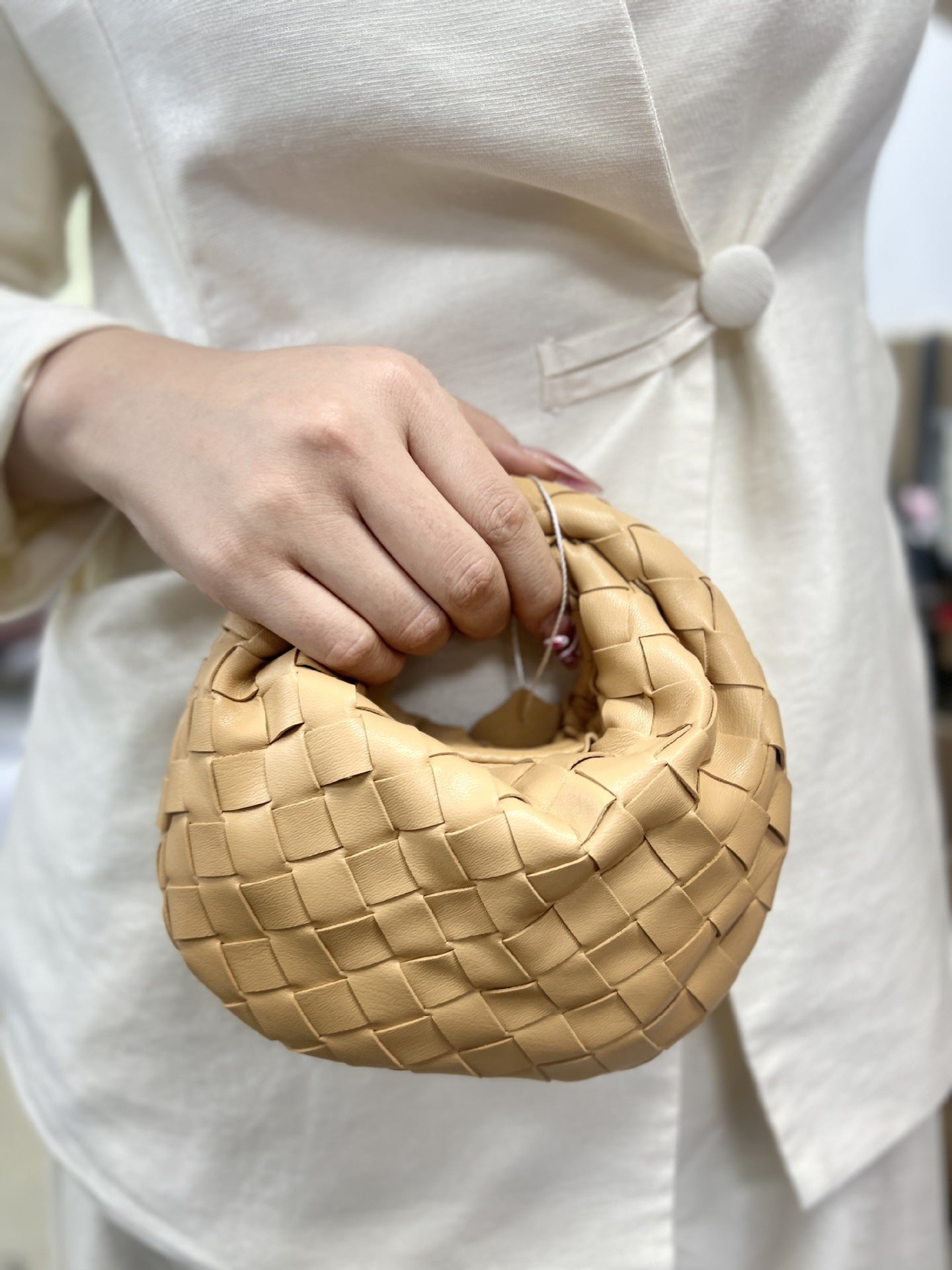 Mini Hand-held Dumpling Hand-woven Cloud Croissant Handbags