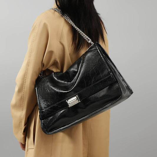 Women's Underarm Versatile Leather Large Capacity Commuter Crossbody Bags