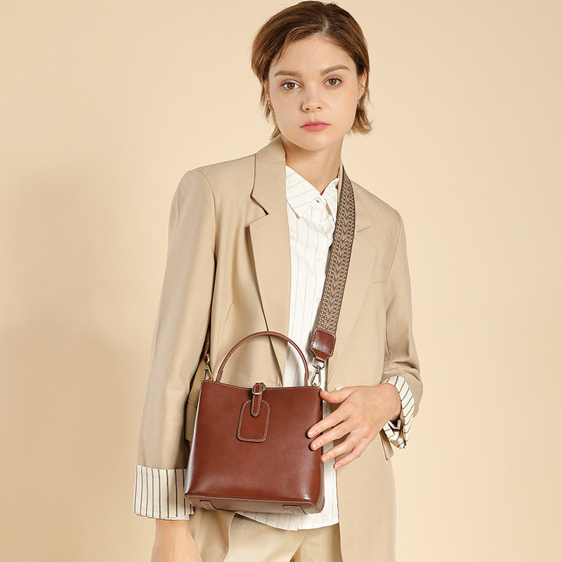 Women's New Beautiful Versatile High-grade Leather Crossbody Bags