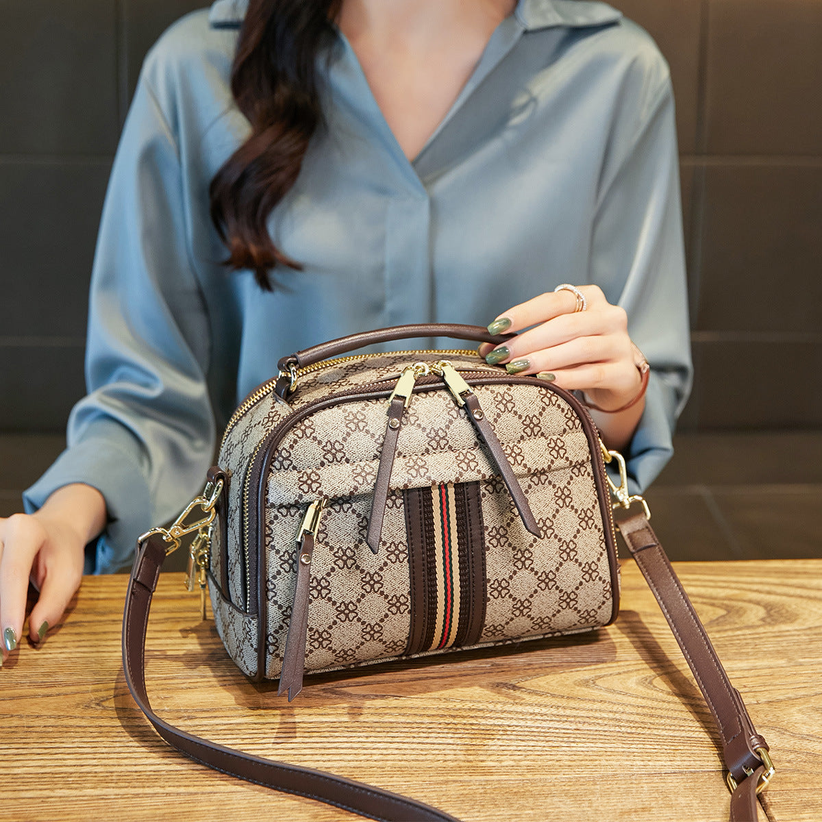 Women's Fashion Like You Retro Contrast Crossbody Bags