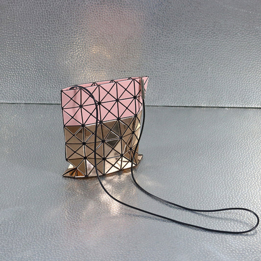 Women's Wire Geometric Rhombus Color Matching Triangle Life Crossbody Bags