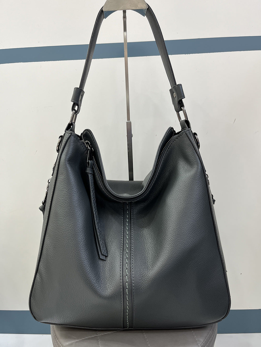 Women's Large Capacity First Layer Cowhide Portable Shoulder Bags