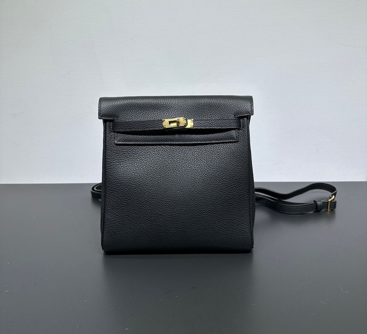 Women's Retro High-grade Kelly Genuine Leather Backpacks
