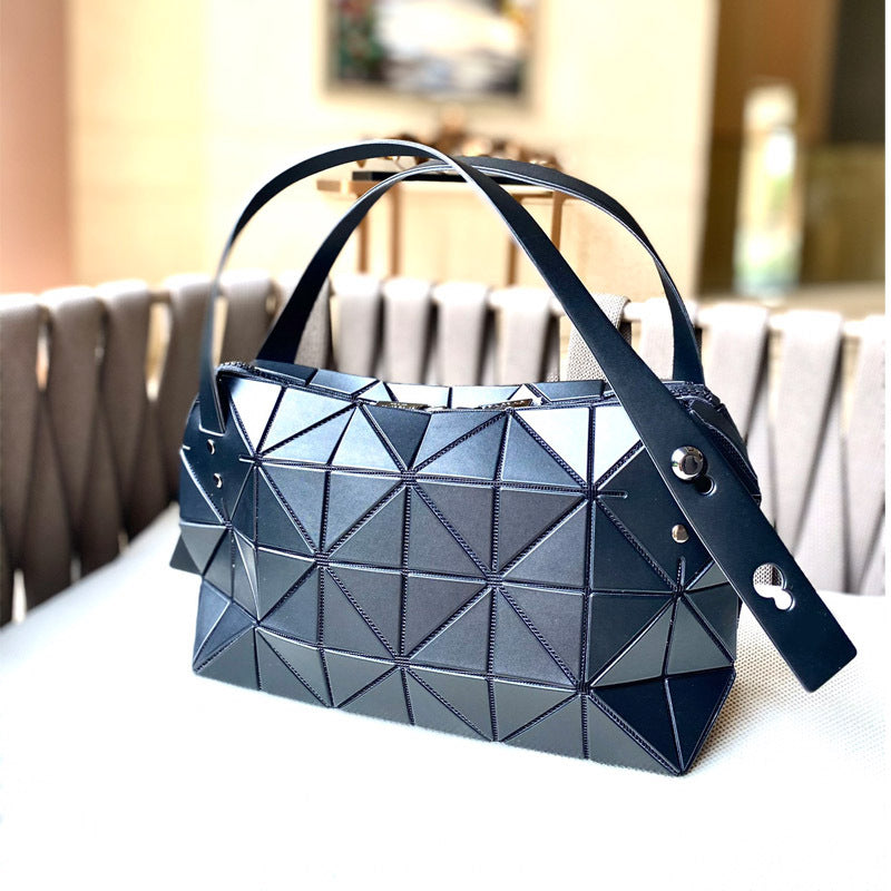 Women's Stitching Geometric Diamond Pattern Fashion Dumpling Bags