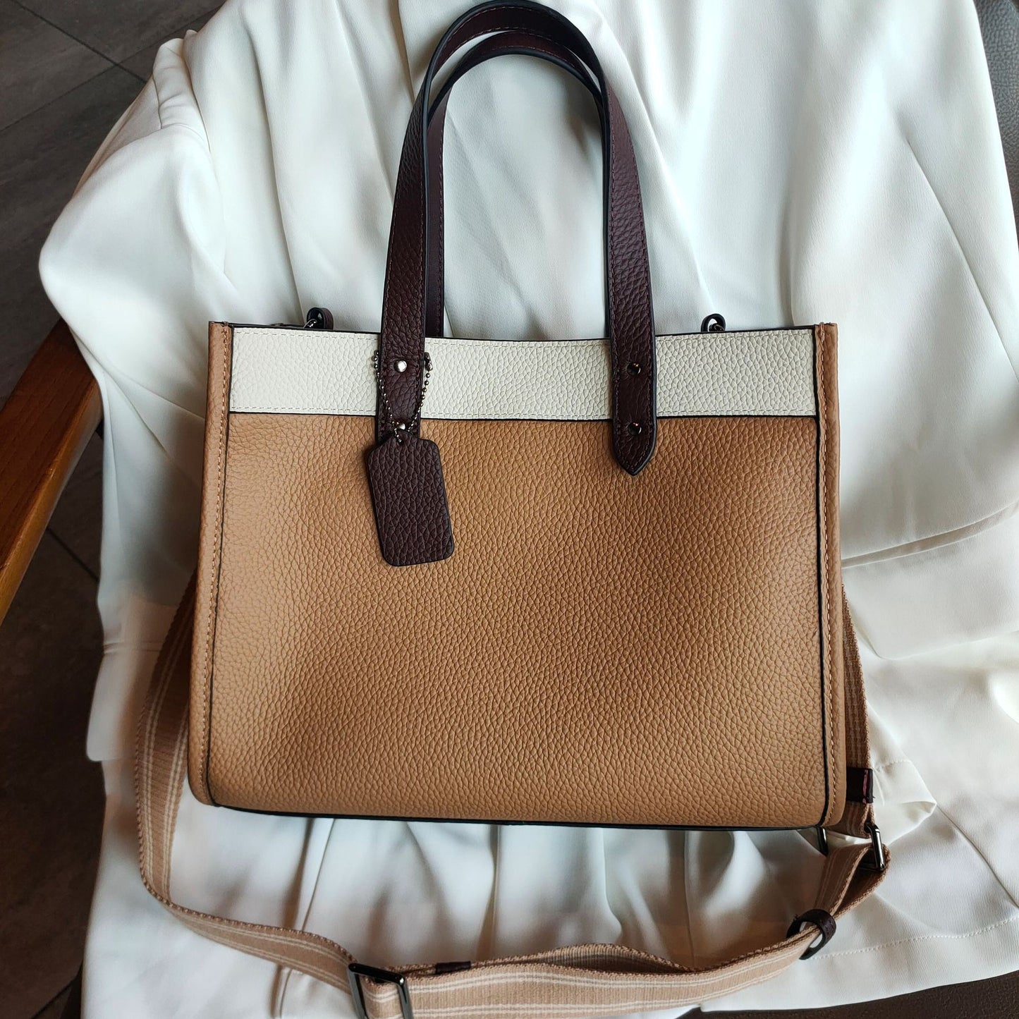 Women's Autumn Design Fashion Hand Holding Wide Shoulder Bags