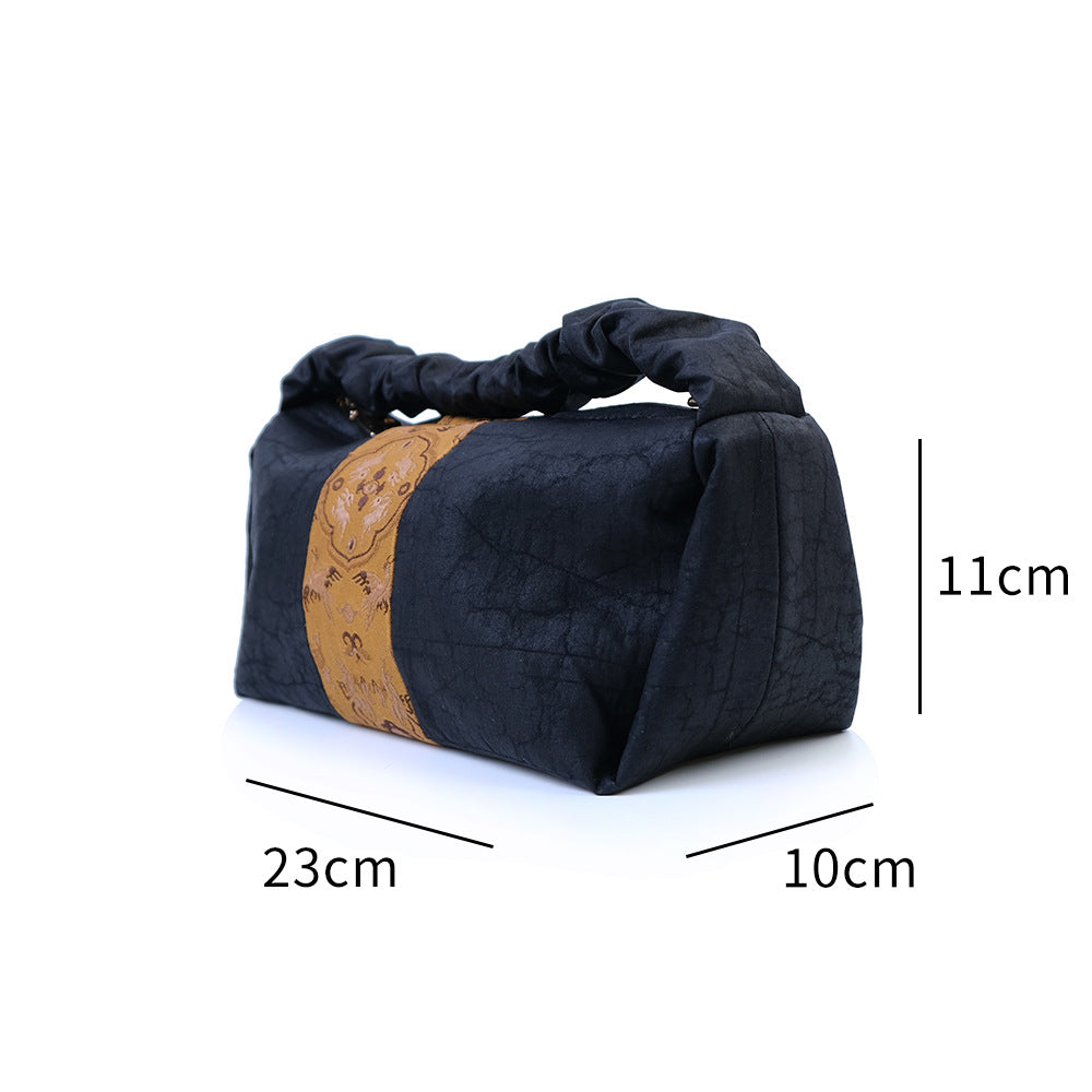 Women's Yarn Source National Style Clutch Bags