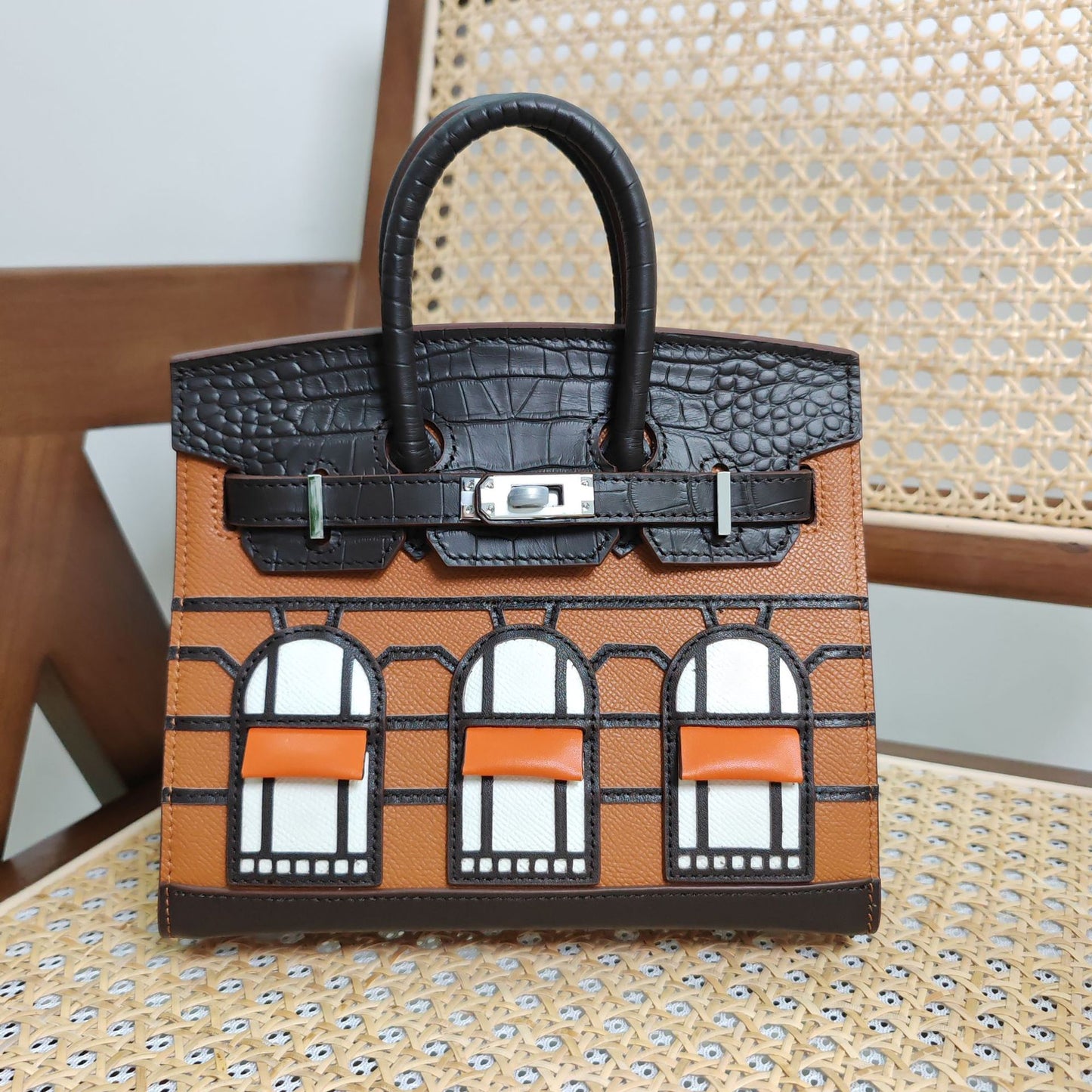 Women's House Genuine Leather Crocodile Pattern Contrast Handbags