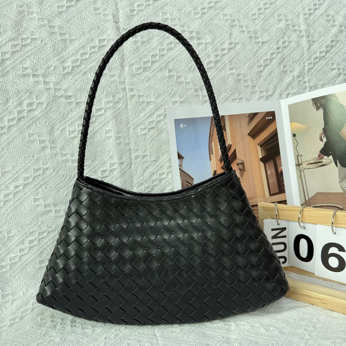 Women's Handmade Woven High-grade French Food Basket Shoulder Bags