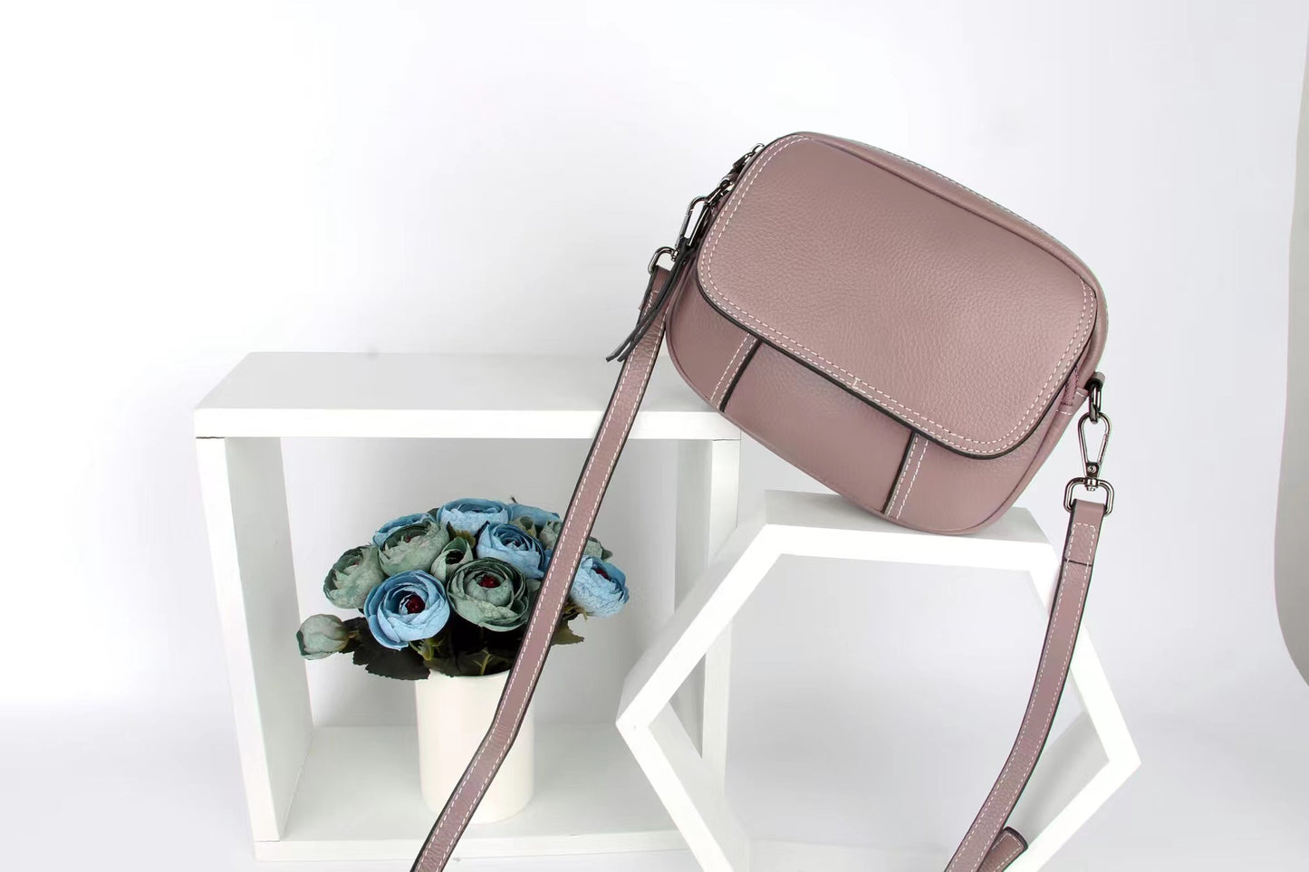 Women's Leather Korean Top Layer Cowhide Round Shoulder Bags