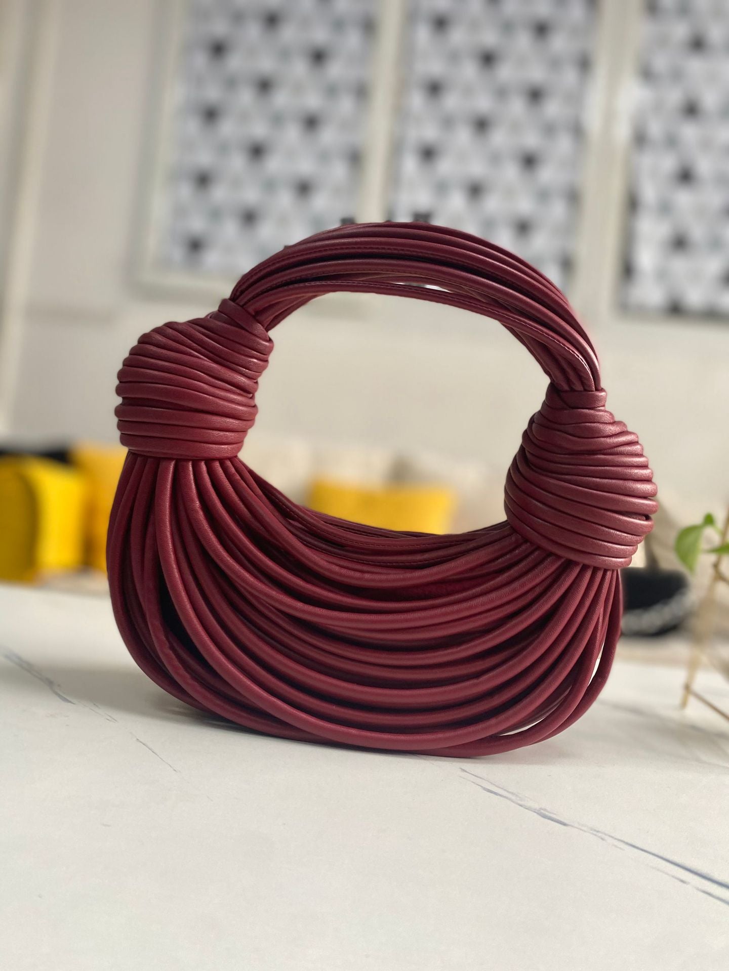Hand-woven Bends Hitches Design Knotted Pulled Handbags